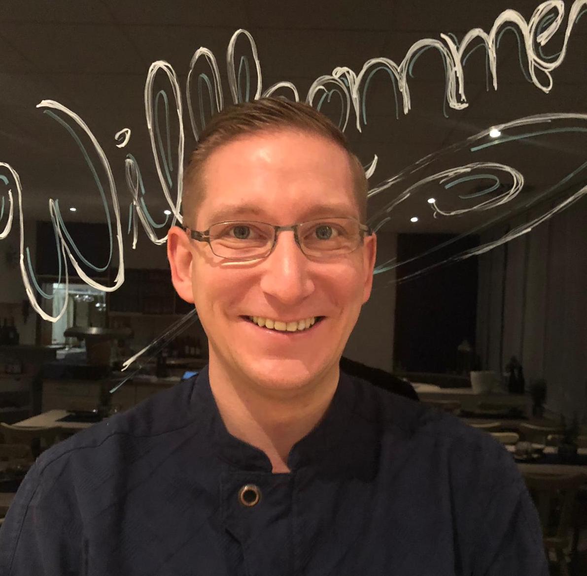 Koch Mathias am Rost